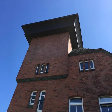 公寓 Seelotsenstation Turmwohnung Adler 萨斯尼茨